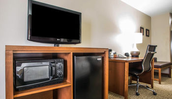 Comfort Suites Coralville I-80 - Coralville, IA