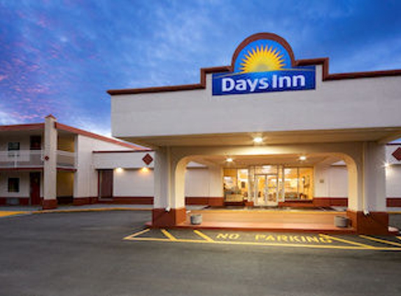 Days Inn - Shelby, NC