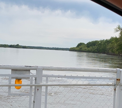 Brussels Ferry - Grafton, IL