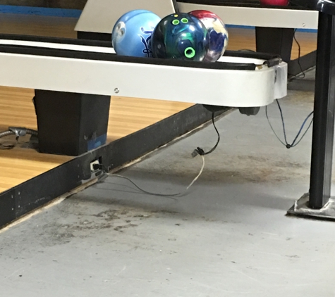 Bardstown bowling center - Bardstown, KY. Exposed wires