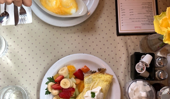 Lazy Susan Cafe - Cannon Beach, OR