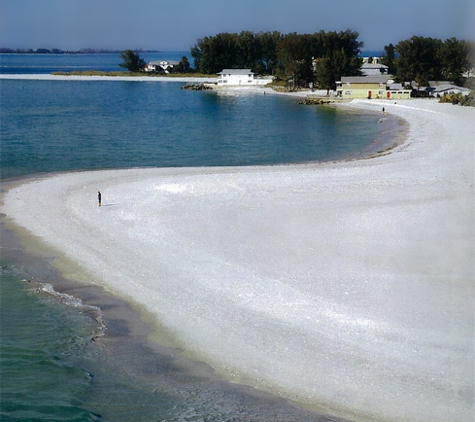 Ahh Sea Breeze Vacation Rental - Anna Maria, FL