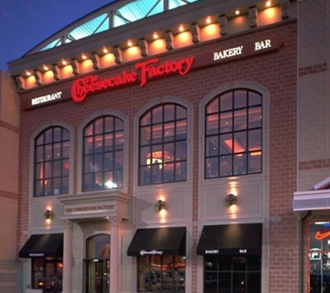 The Cheesecake Factory - Westbury, NY