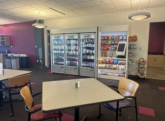 C S I Leasing Inc - Weldon Spring, MO. Weldon Spring Headquarters Indoor Lunch Area