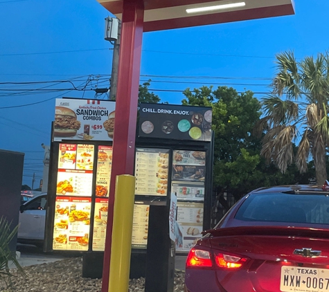 Taco Bell / KFC - San Antonio, TX