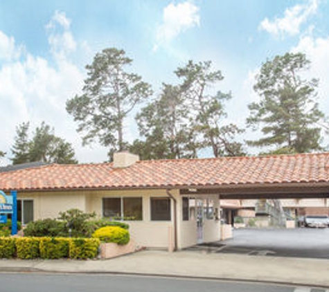 Days Inn - Monterey, CA