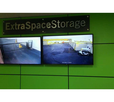 Extra Space Storage - Cordova, TN