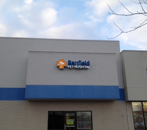 Banfield Pet Hospital - Chicago, IL