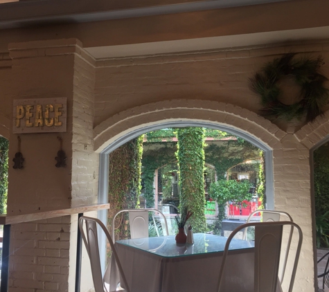 Hester's Cafe & Coffee Bar - Corpus Christi, TX