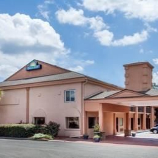 Days Inn by Wyndham Columbia - Columbia, SC