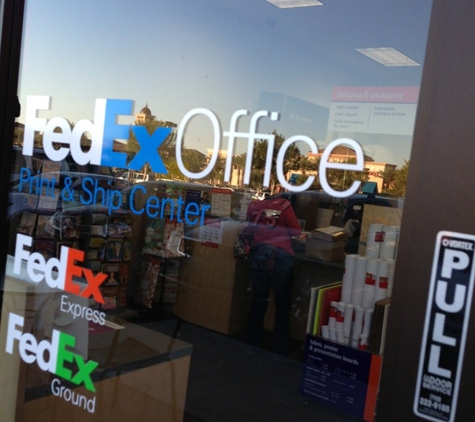 FedEx Office Print & Ship Center - Las Vegas, NV