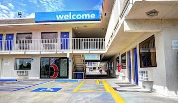 Motel 6 - Slidell, LA