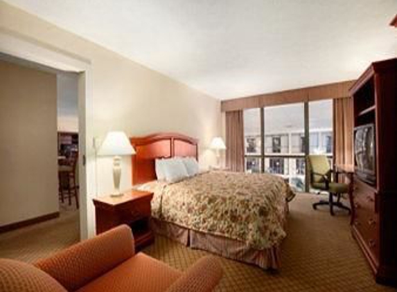 Days Inn by Wyndham Columbus Airport - Columbus, OH