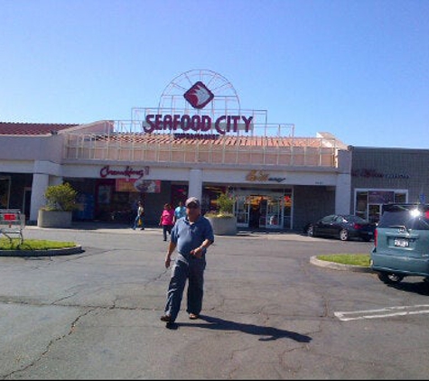 Seafood City Supermarket - Sacramento, CA