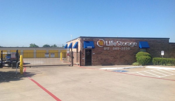 Life Storage - Euless, TX