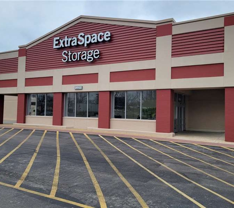 Extra Space Storage - Saint Ann, MO