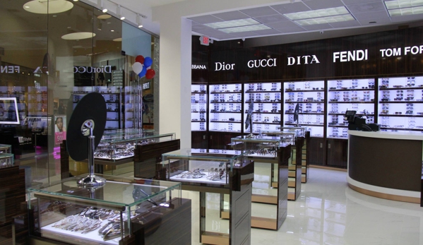 Plastic Displays & Wood Fixtures - Hialeah, FL