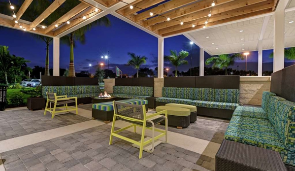 Home2 Suites by Hilton West Palm Beach Airport - West Palm Beach, FL