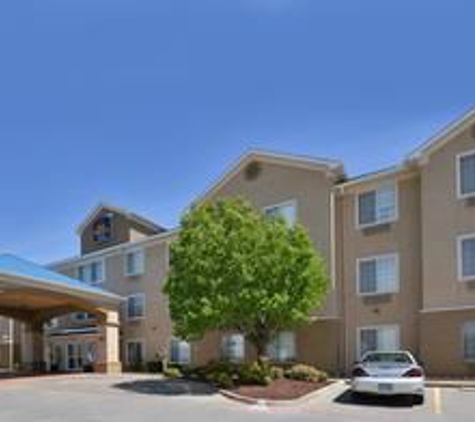 Best Western Plus Cutting Horse Inn & Suites - Weatherford, TX