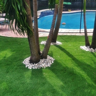 FAKE LAWN GUY synthetic grass & artificial turf - Osprey, FL