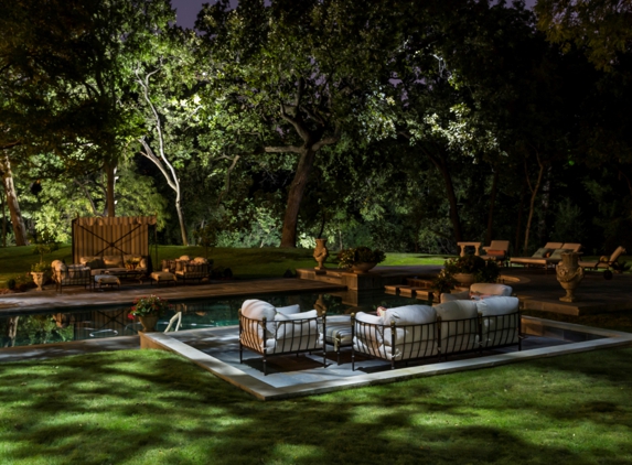 Lentz Landscape Lighting - Dallas, TX