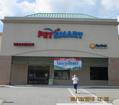 Banfield Pet Hospital - Midlothian, VA