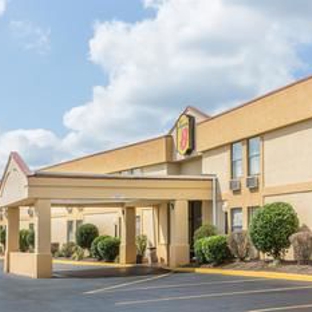 Super 8 by Wyndham Knoxville Downtown Area - Knoxville, TN