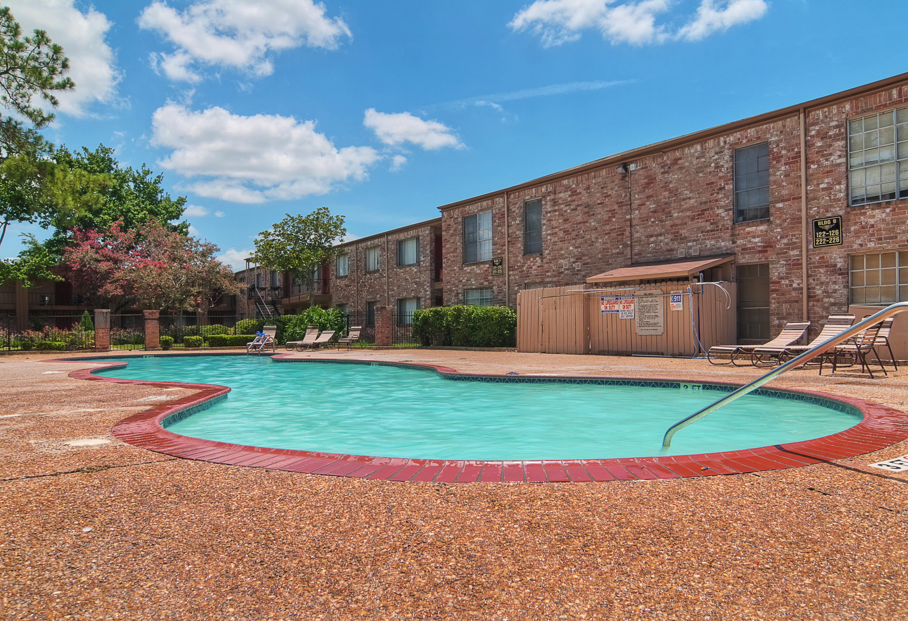 Cherrybrook Place Apartments 2320 Cherrybrook Ln