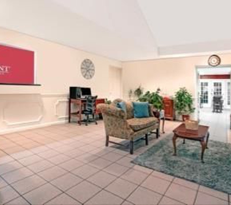 Baymont Inn & Suites - Brunswick, GA