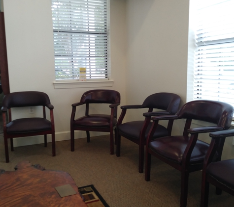 Jacksonville Psychiactric Association, Inc. - Jacksonville, FL. Nice adult waiting area.