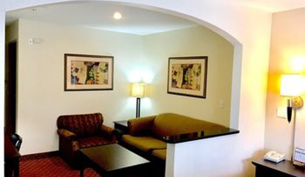 Best Western Roanoke Inn & Suites - Roanoke, TX