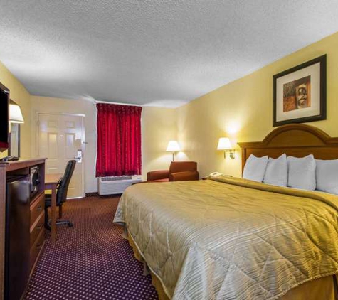 Quality Inn Fort Campbell - Oak Grove, KY