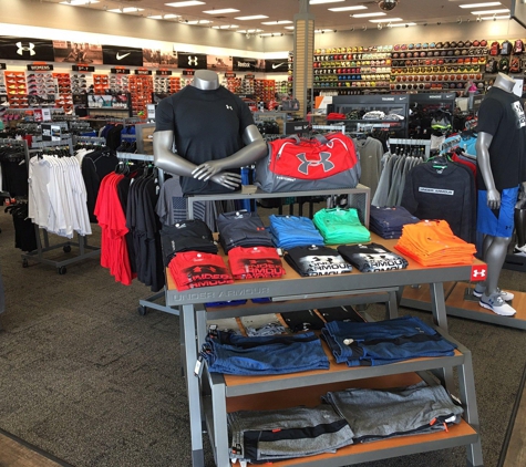 Hibbett Sports - Grand Island, NE