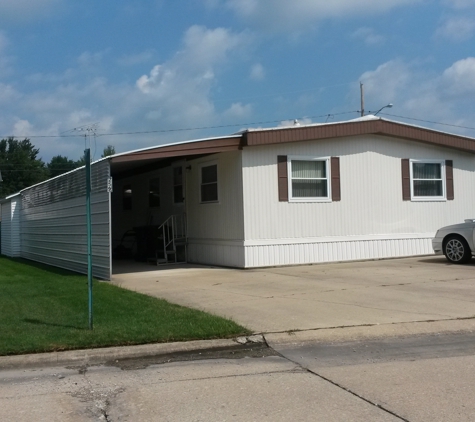 Pine Ridge Mobile Home Park - North Ridgeville, OH