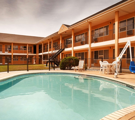 Best Western Red Carpet Inn - Hereford, TX