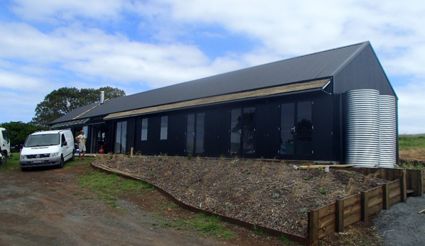 D & R Kelly Building & Carpentry Services - Broughton Village, NSW. Shed Living