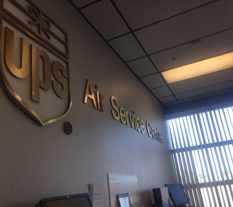 UPS Customer Center - Phoenix, AZ