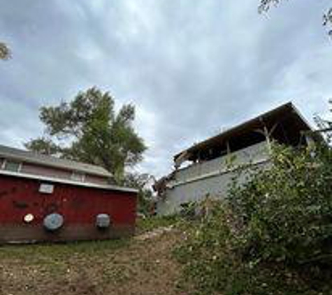 Bully's Tree Service - Metamora, IL