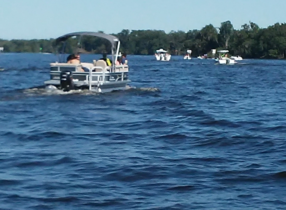 Sand Dollar Charters @ St. John's River - Astor, FL. Heading Home