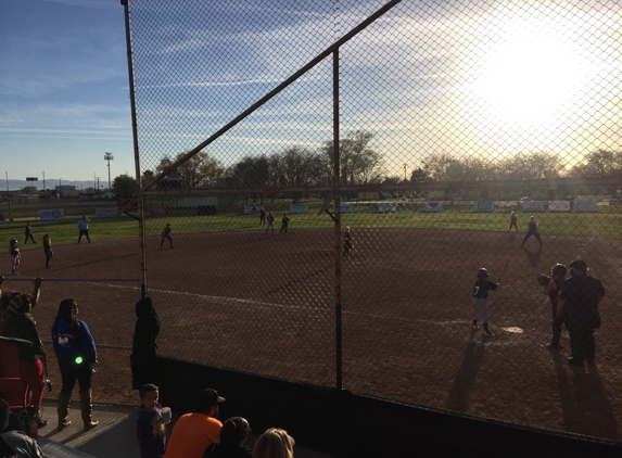 Rosamond Little League - Rosamond, CA