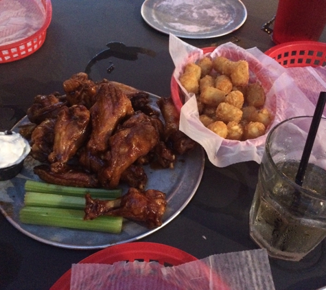 Pluckers Wing Bar - Dallas, TX