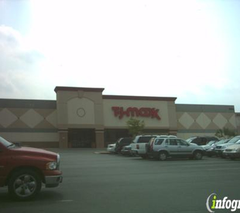 T.J. Maxx - Selma, TX