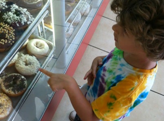 Golden Donuts & Smoothies - Chandler, AZ