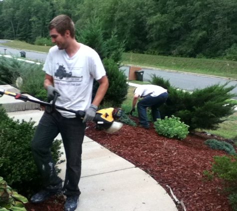 STRONG STUDENTS LAWN CARE - alexandria, VA