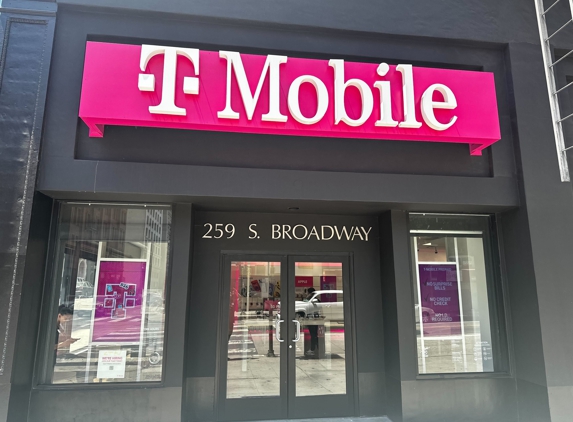 T-Mobile - Los Angeles, CA