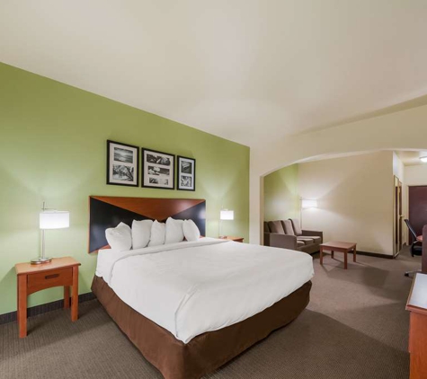 SureStay Plus by Best Western San Antonio SeaWorld - San Antonio, TX