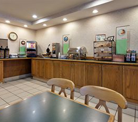 Country Inns & Suites - Mount Morris, NY