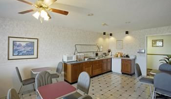 Americas Best Value Inn - Holts Summit, MO