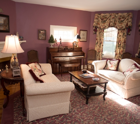 Pinecrest Bed & Breakfast - Asheville, NC