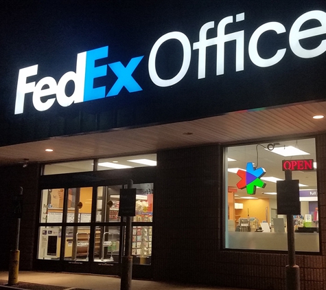 FedEx Office Print & Ship Center - Nashua, NH